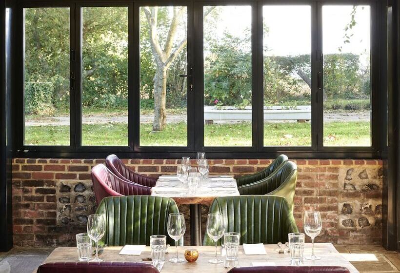 مبيت وإفطار The Jolly Sportsman