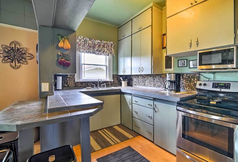 Bella Rose  Lovely Eureka Home Near Redwoods!