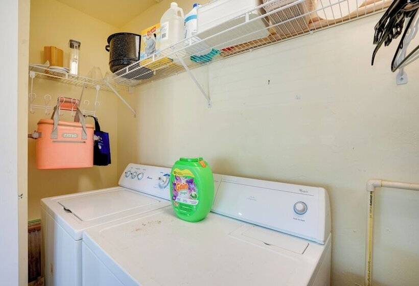 Bokeelia Island Oasis: Waterfront, Private Dock!