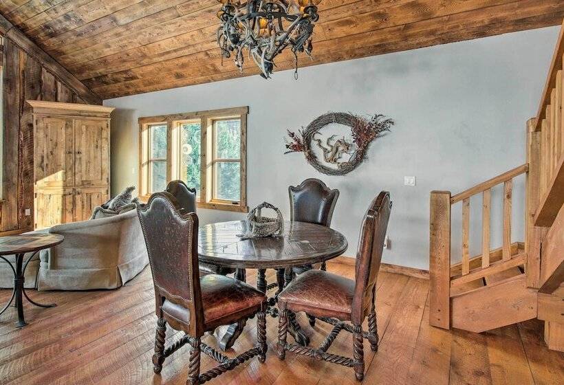 Bozeman Cabin: Deck W/ Jacuzzi & Gas Grill!