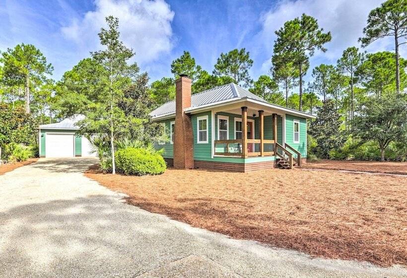 Breezy Home W/ Grills, Pool & Beach Access!
