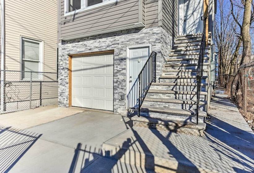 Bright Irvington Home ~ 2 Mi To Prudential Center!