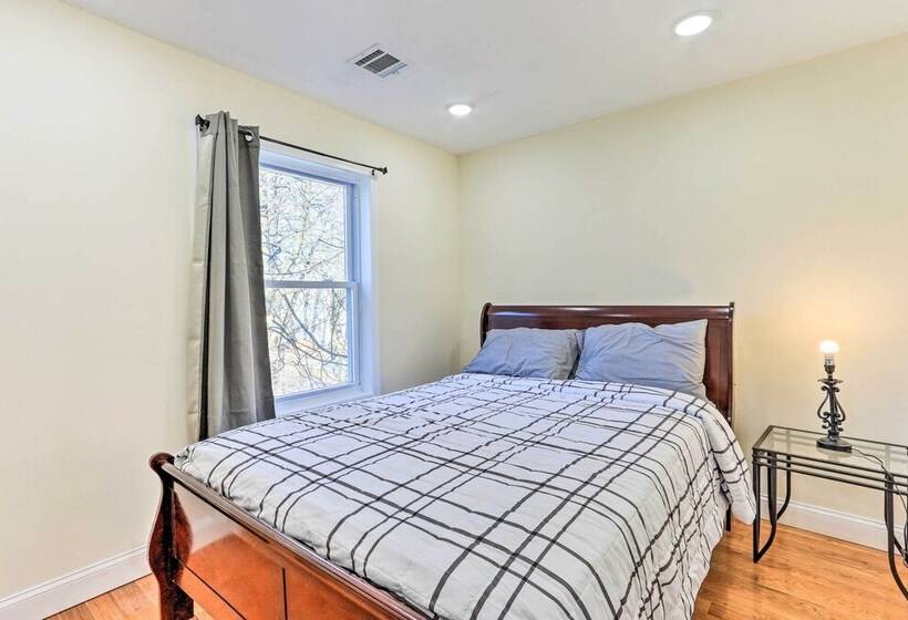 Bright Irvington Home ~ 2 Mi To Prudential Center!