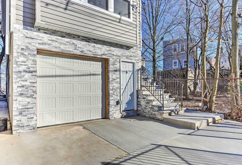 Bright Irvington Home ~ 2 Mi To Prudential Center!