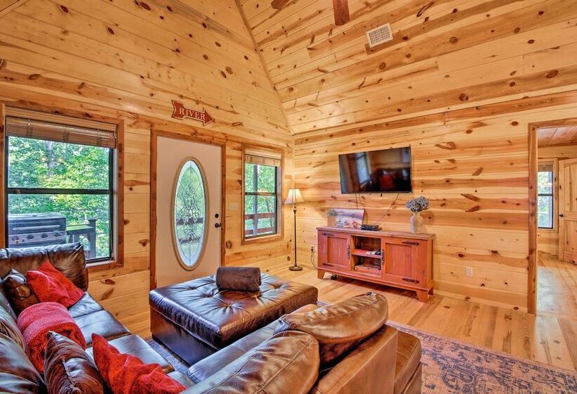 Quiet Mountain Fork River Cabin W/ Water View Deck