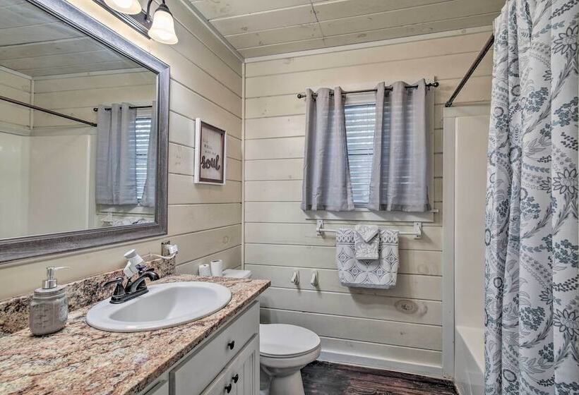 Broken Bow Cabin W/ Private Deck ~ 5 Mi To Lake!