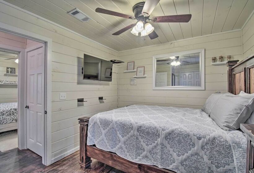 Broken Bow Cabin W/ Private Deck ~ 5 Mi To Lake!