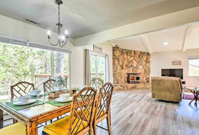 Furnished Deck & Fire Pit: Sherwood Forest Cabin