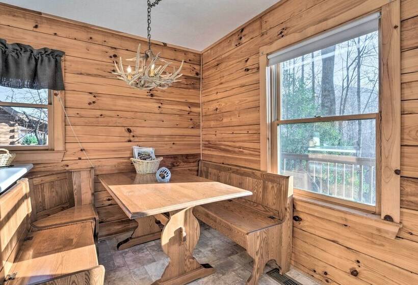 Cabin W/ Fire Pit: 5 Mi To Cataloochee Skiing