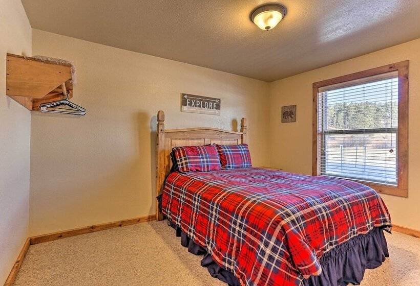 Cabin W/ On Site Trails   15 Miles To Mt Rushmore!