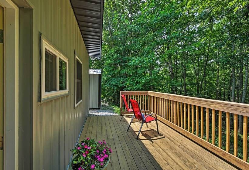 Camp Monroe In Bloomington W/ Deck & Views!