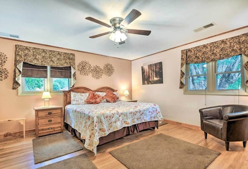 Campbell Retreat In Maggie Valley W/ Deck!