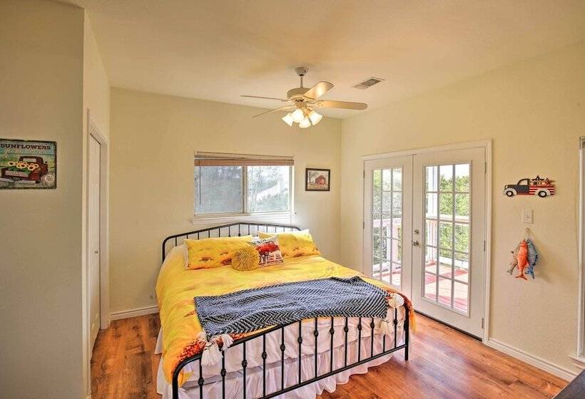 Canyon Lake Home W/ Game Room < 1 Mi To Boat Ramp!