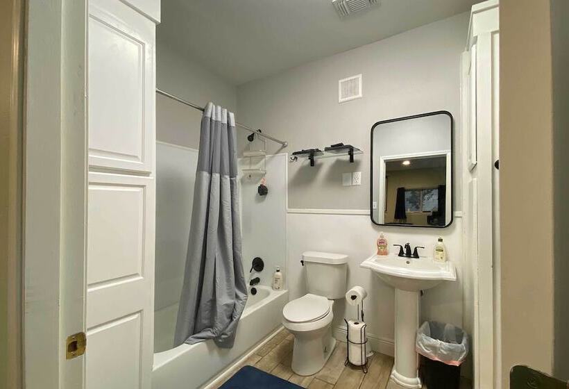 Canyon Lake Home W/ Game Room < 1 Mi To Boat Ramp!