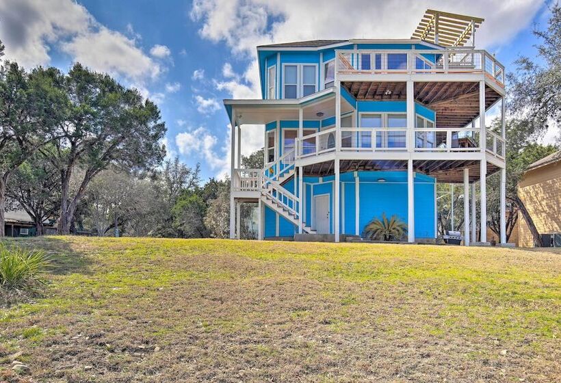 Canyon Lake Home W/ Game Room < 1 Mi To Boat Ramp!