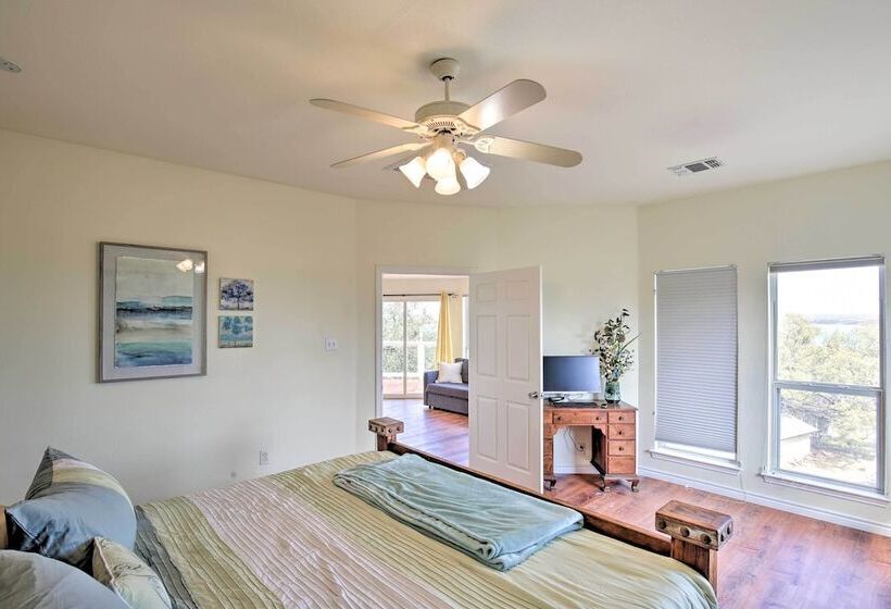 Canyon Lake Home W/ Game Room < 1 Mi To Boat Ramp!