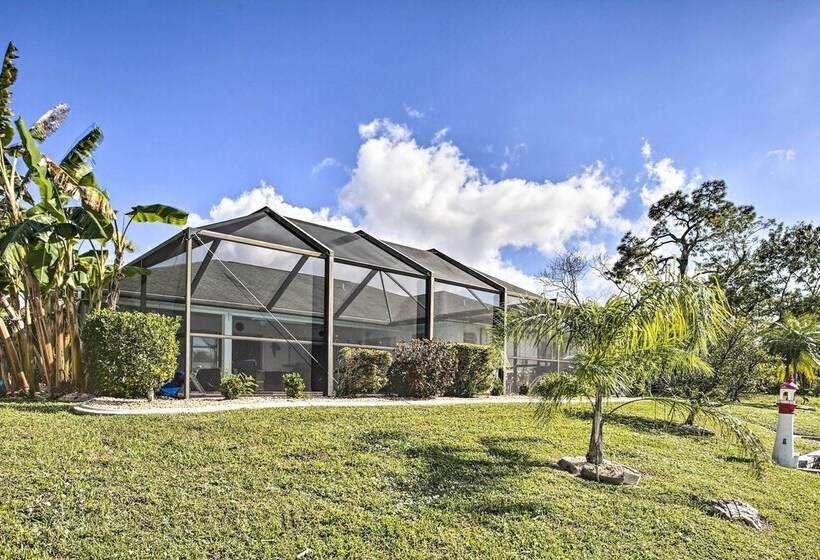 Dock Access & Pool: Cape Coral Retreat