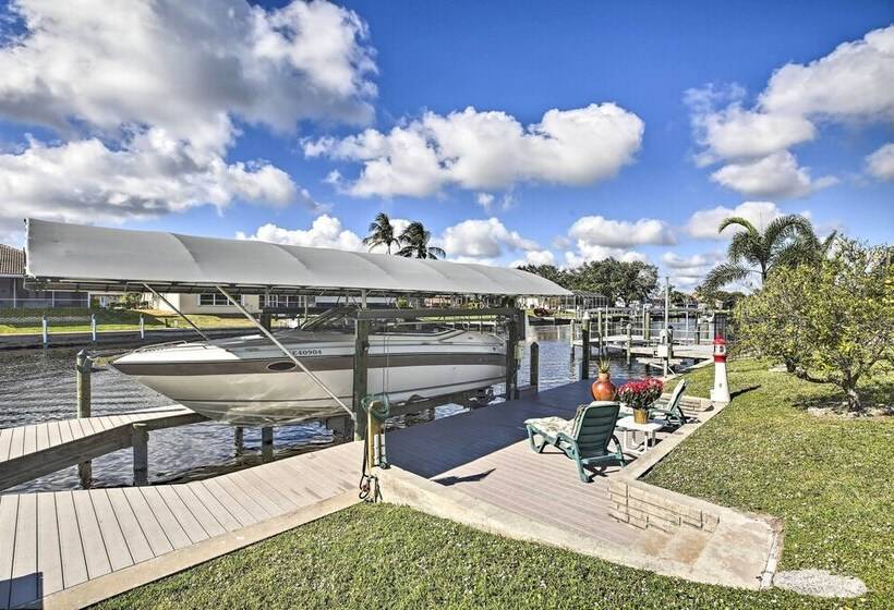Dock Access & Pool: Cape Coral Retreat