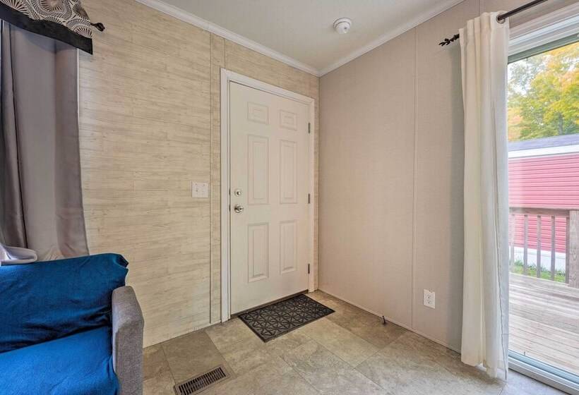 Cassopolis Cabin: On Site Boating & Fishing!