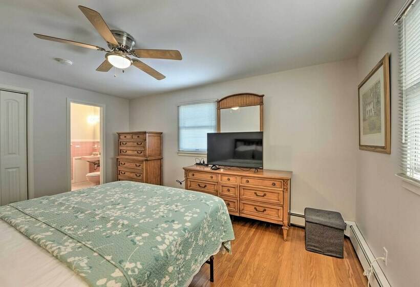 Central Margate City House  Walk To Beach!