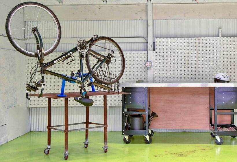 Chalet At Falling Water: Close To Bike Trails