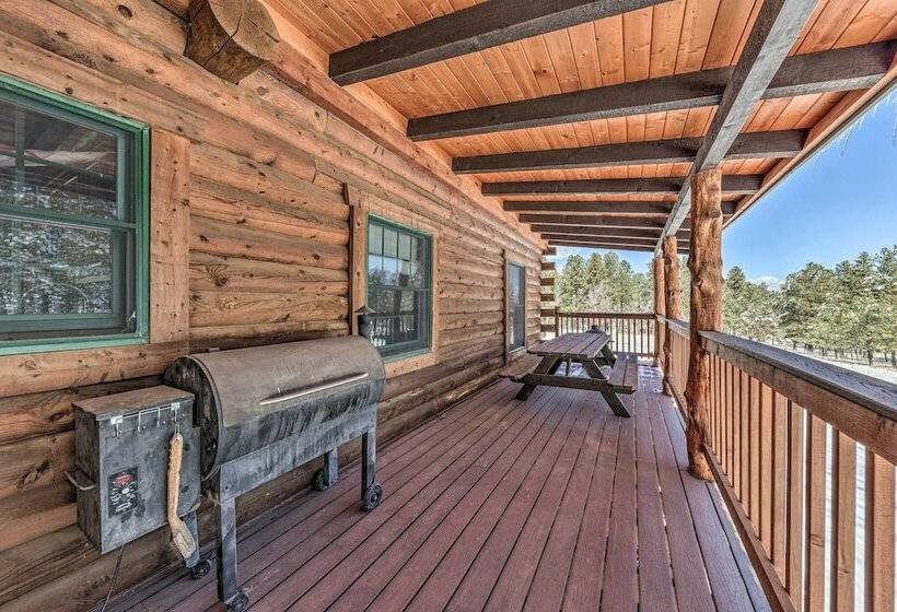 Cozy Alto Cabin On 2 Acres: Near Fishing & Skiing!