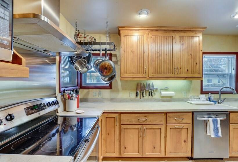 Pet Friendly Boise Getaway 2 Mi To Downtown!