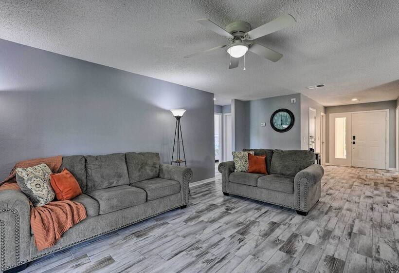 Lanai & Pond At Tranquil Bradenton Retreat!