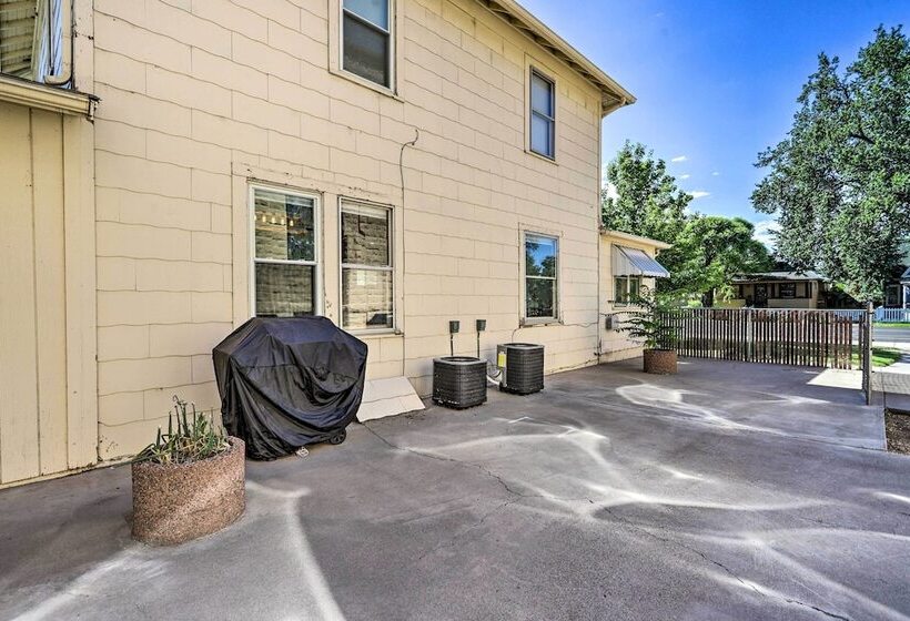 Charming Downtown Fruita Home: Hike & Explore