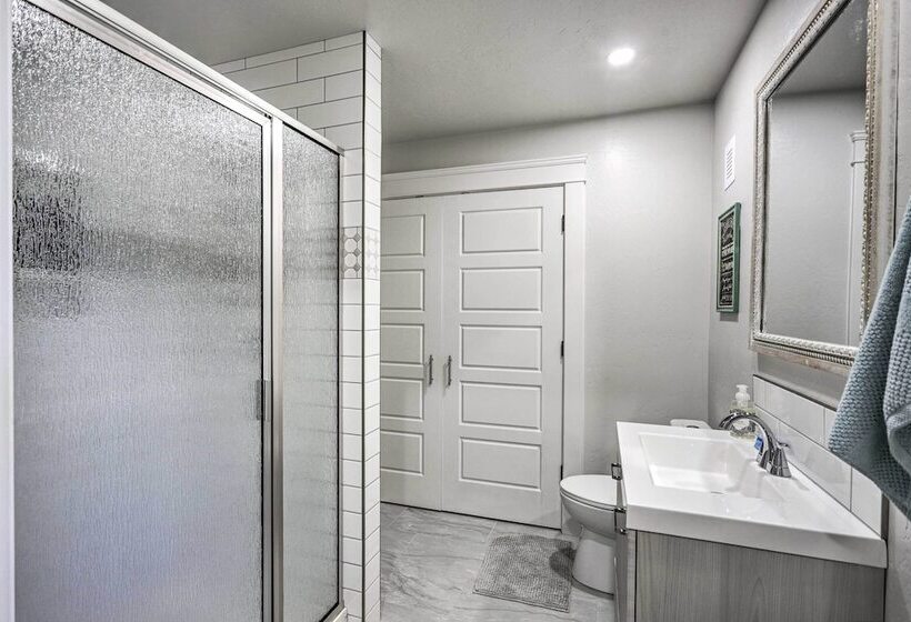 Charming Downtown Fruita Home: Hike & Explore