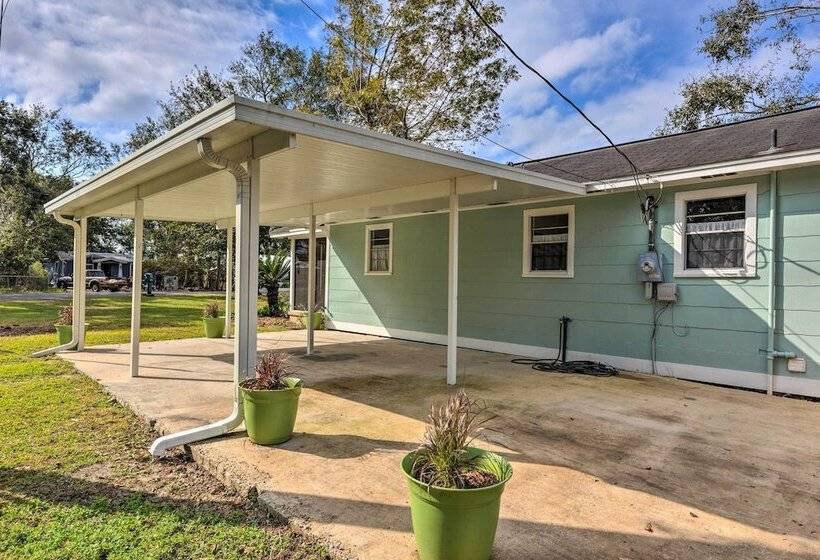 Charming Gulf Coast Cottage   1 Mile To The Coast!