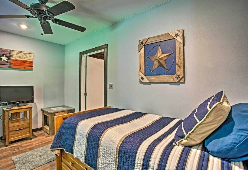 Charming Quitman Cabin < 2 Miles To Lake Fork