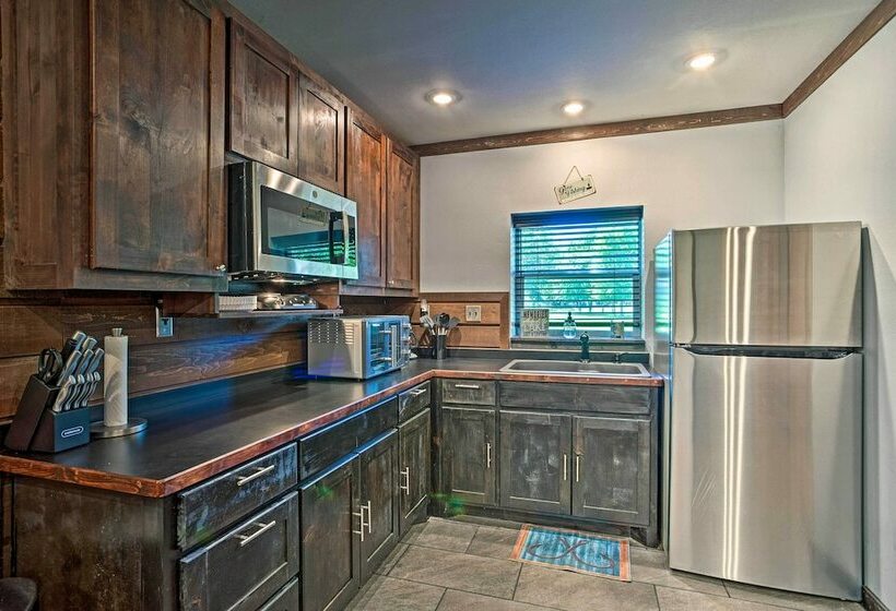 Charming Quitman Cabin < 2 Miles To Lake Fork