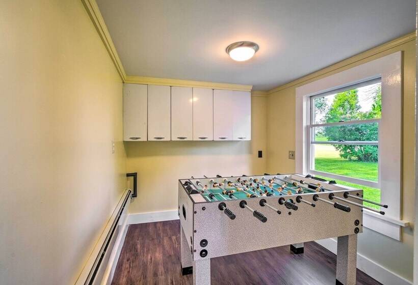 Charming Stanley Home W/ Yard, 7 Mi To Seneca Lake