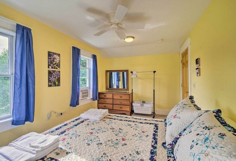 Charming Stanley Home W/ Yard, 7 Mi To Seneca Lake