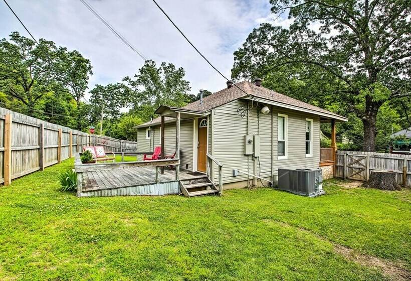 Chic Hot Springs Home ~ 2 Miles To National Park!