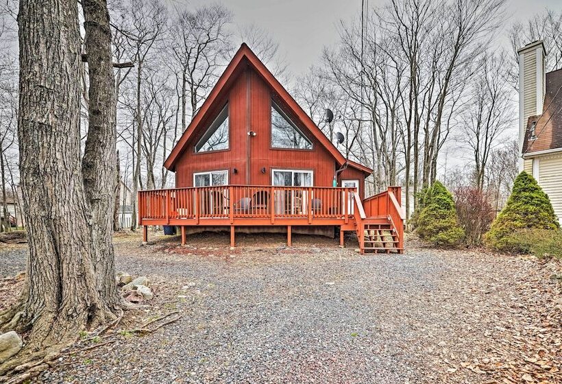 Golf, Ski + Fish: Cabin W/ Deck In Tobyhanna!