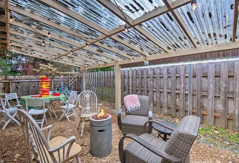 Coastal Cabin W/ Puget Sound & Rainier Views!