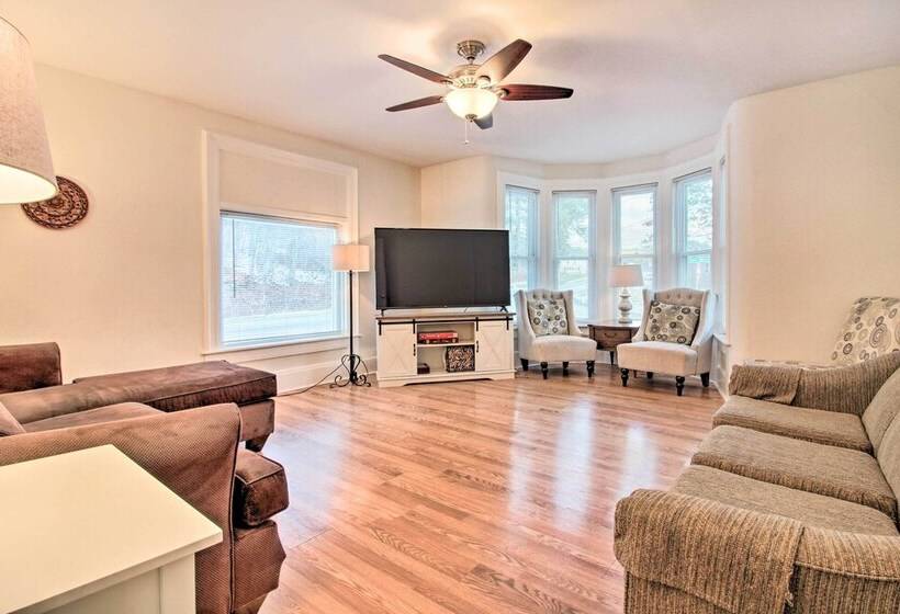 Comfy Ludlow Apartment ~ 3 Mi To Okemo Resort