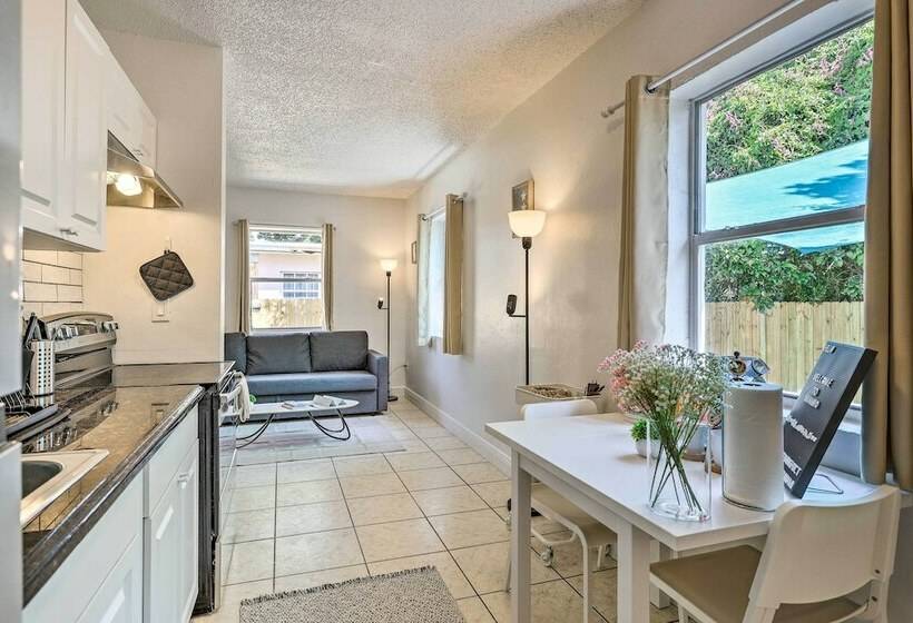 Convenient Miami Duplex Unit, 3 Mi To Marina!