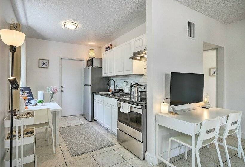 Convenient Miami Duplex Unit, 3 Mi To Marina!