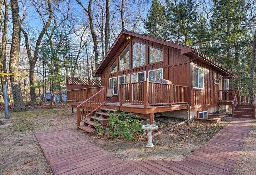 Cozy Anglers Hideaway ~ Half Mi To Lake Michigan!