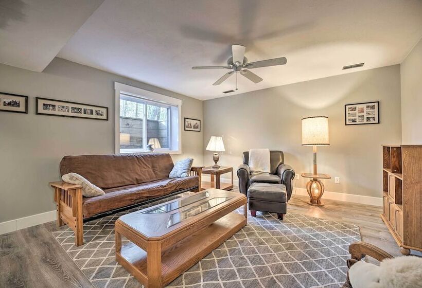 Cozy Anglers Hideaway ~ Half Mi To Lake Michigan!