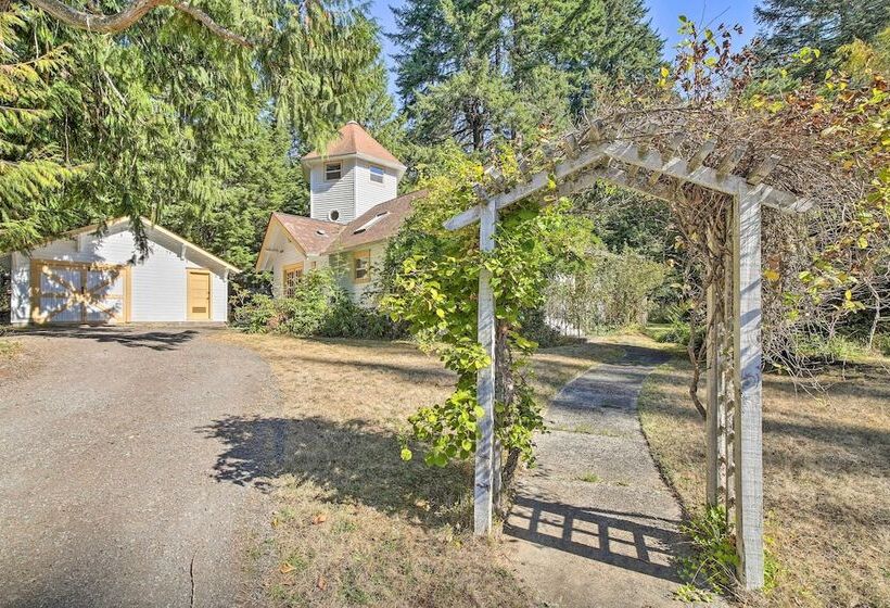 Cozy  Black Bear Retreat  By Mount Rainier!