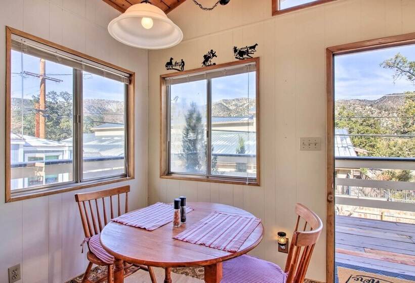 Cozy Cabin W/ Deck   Near Frazier Mtn Park