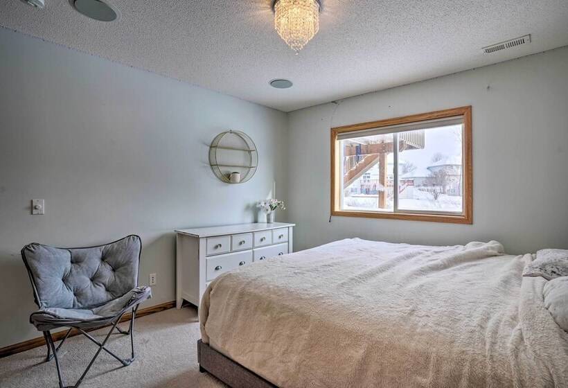 Cozy Eden Prairie Home < 21 Mi To Twin Cities