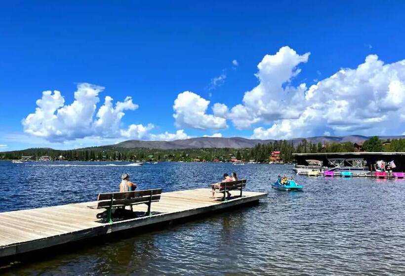 Cozy Grand Lake Mountain View Lodge