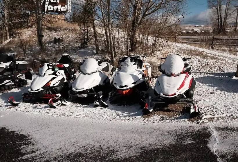 Cozy Grand Lake Mountain View Lodge