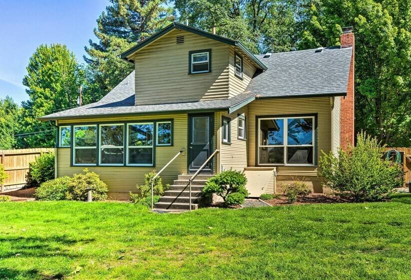 Cozy Grants Pass Home, Walk To Riverside Park