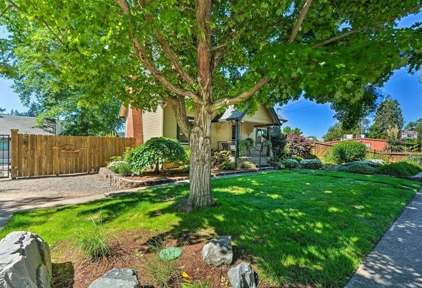 Cozy Grants Pass Home, Walk To Riverside Park